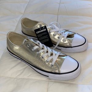 Converse light gold unisex Chuck Taylor Men 7 Women 8
